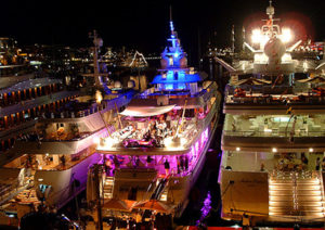 Soiree-entreprise-Yacht-a-Cannes